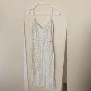 Lulu’s white sleeveless midi dress